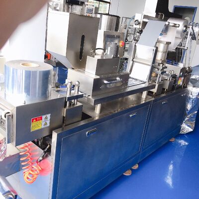 अच्छा मूल्य अलू पीवीसी और अलू अलू ब्लिस्टर पैकिंग मशीन, फार्मा उपकरण स्वचालित रूप से ऑनलाइन