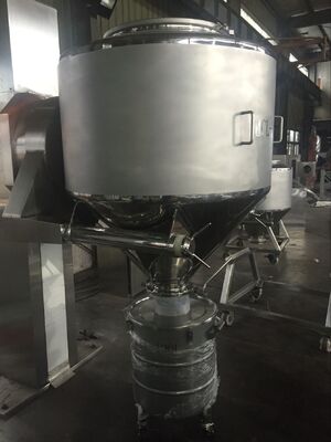 अच्छा मूल्य स्वचालित / अर्ध स्वचालित फार्मास्युटिकल मिक्सर पाउडर मशीन बिन ब्लेंडर ऑनलाइन