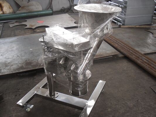 अच्छा मूल्य फार्मास्युटिकल / खाद्य पदार्थों के लिए हाई स्पीड ग्राइंडिंग ग्रैनुलेटिंग मशीन 1.5kw-5.5kw ऑनलाइन