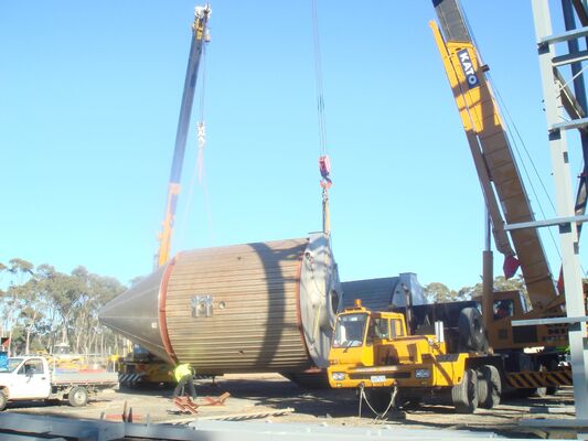 अच्छा मूल्य उच्च गति केन्द्रापसारक स्प्रे सुखाने की मशीन स्टेनलेस स्टील 304 ऑनलाइन